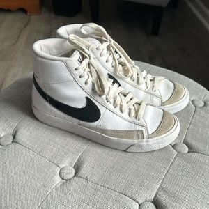 Youth Nike Blazer Mid